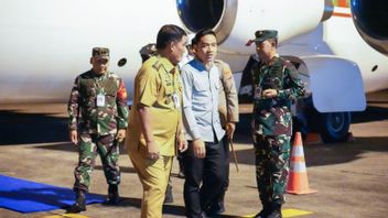 Le vice-président Gibran arrive à Manado, pour examiner les sites touchés par le tremblement de terre
