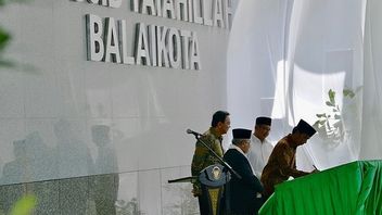 Agreeing On Acting Governor Heru To Choose Eid Prayers At City Hall Mosques Compared To JIS, Chairman Of The DPRD Kenang Jokowi-Ahok