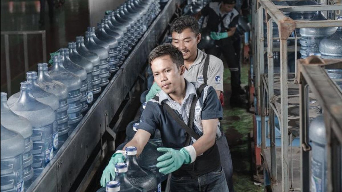 دعوة لمقاطعة أكوا، دانون إندونيسيا: نحن ملتزمون بتحويل الملايين من التجار و15,000 موظف