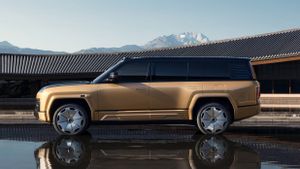 BYD Buka Pemesanan SUV Mewah Panjang Yangwang U8L, Penantang Rolls-Royce Cullinan Beremblem Emas 24 Karat