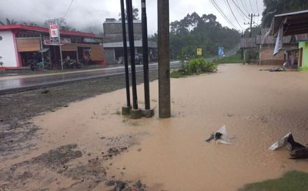 Puluhan Rumah di Agam Sumbar Terendam Banjir