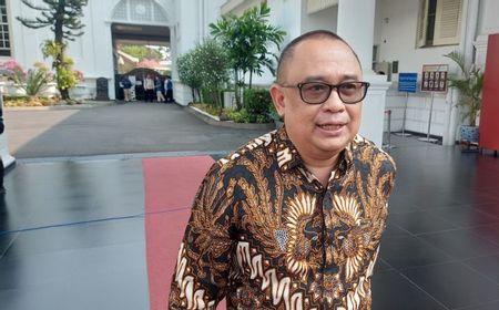 10 Tahun Bersama Jokowi, Ari Dwipayana Pamit Pulang ke UGM