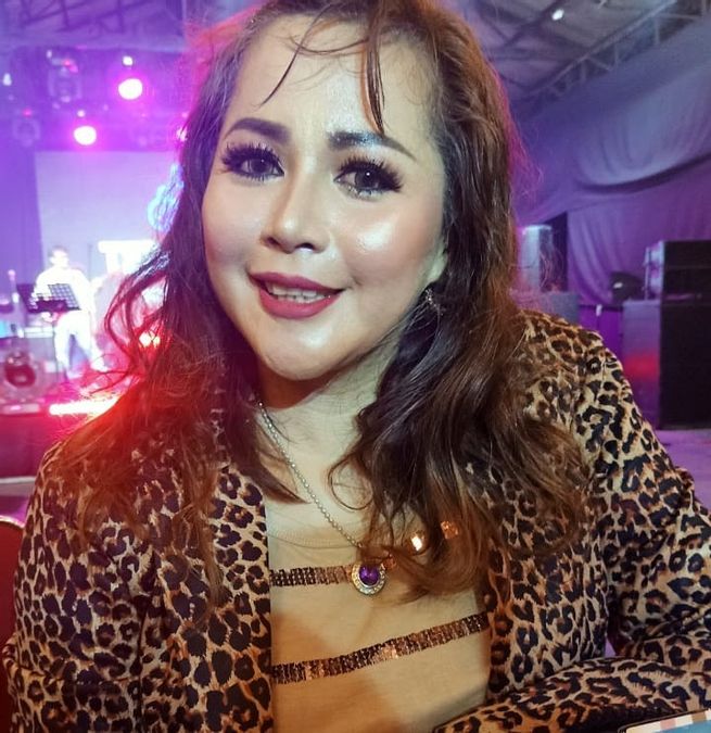 Dewi Tanjung Sebut Kata "Pantat", Tebak Penyakit yang Diderita Ustaz Maaher; Memicu Keributan Netizen