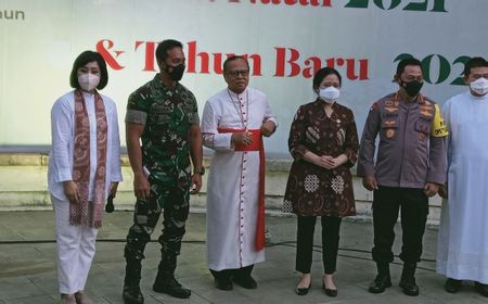 Momen 16 Menit Puan Maharani di Katedral saat Misa Natal