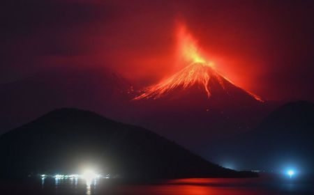 Empat Bandara di NTT Belum Beroperasi Imbas Erupsi Gunung Lewotobi