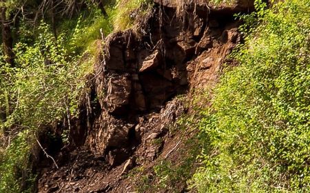 Jasad Bocah 11 Tahun di Cianjur yang Tertimpa Longsor Saat Berteduh di Bawah Tebing Akhirnya Ditemukan