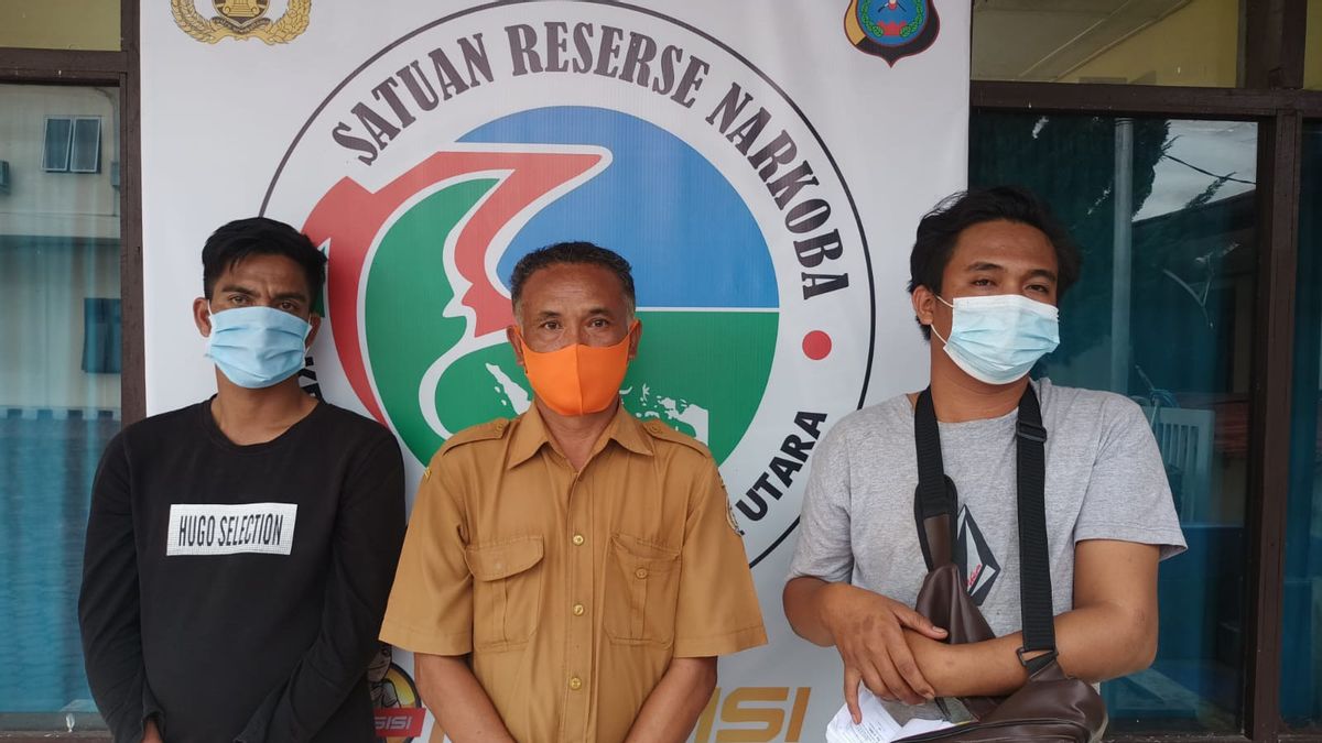 Using Methamphetamine In The Hut, Civil Servants In North Sumatra Arrested