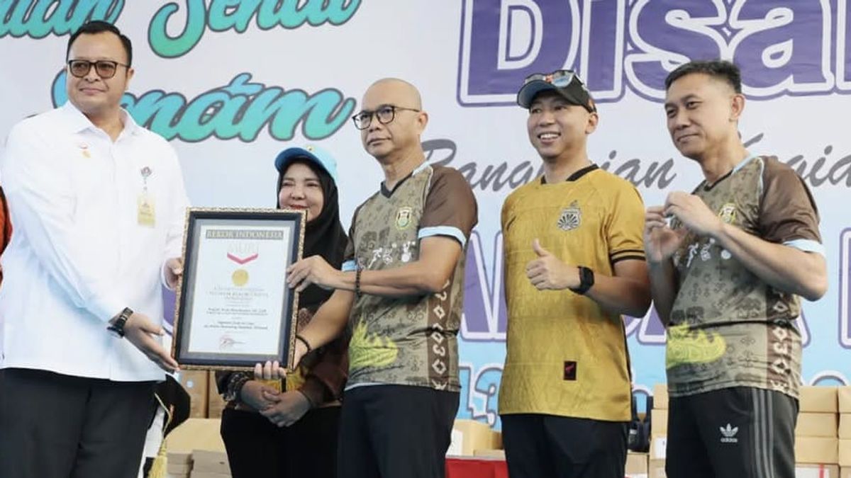 Gaungkan Gerakan Inklusi, Reda Manthovani Bersama Ribuan Penyandang Disabilitas Pecahkan Rekor MURI