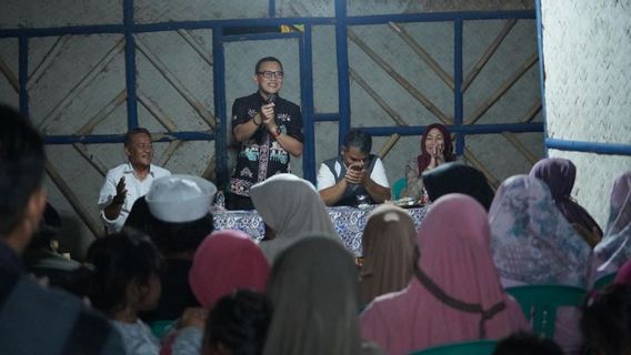 Ingatkan Berangkat Prosedural, Menteri Karding Janjikan KUR Rp100 Juta saat PMI Pulang Kampung