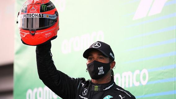 Bukan Kontrak Baru dengan Mercedes yang Dikejar Hamilton, Tapi Ini