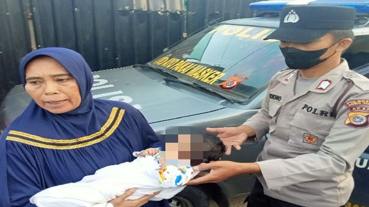 Seorang Bayi Dibuang di Desa Lamaseh Aceh, Diletakkan di Dalam Kardus Lengkap dengan Perlengkapan Bayi