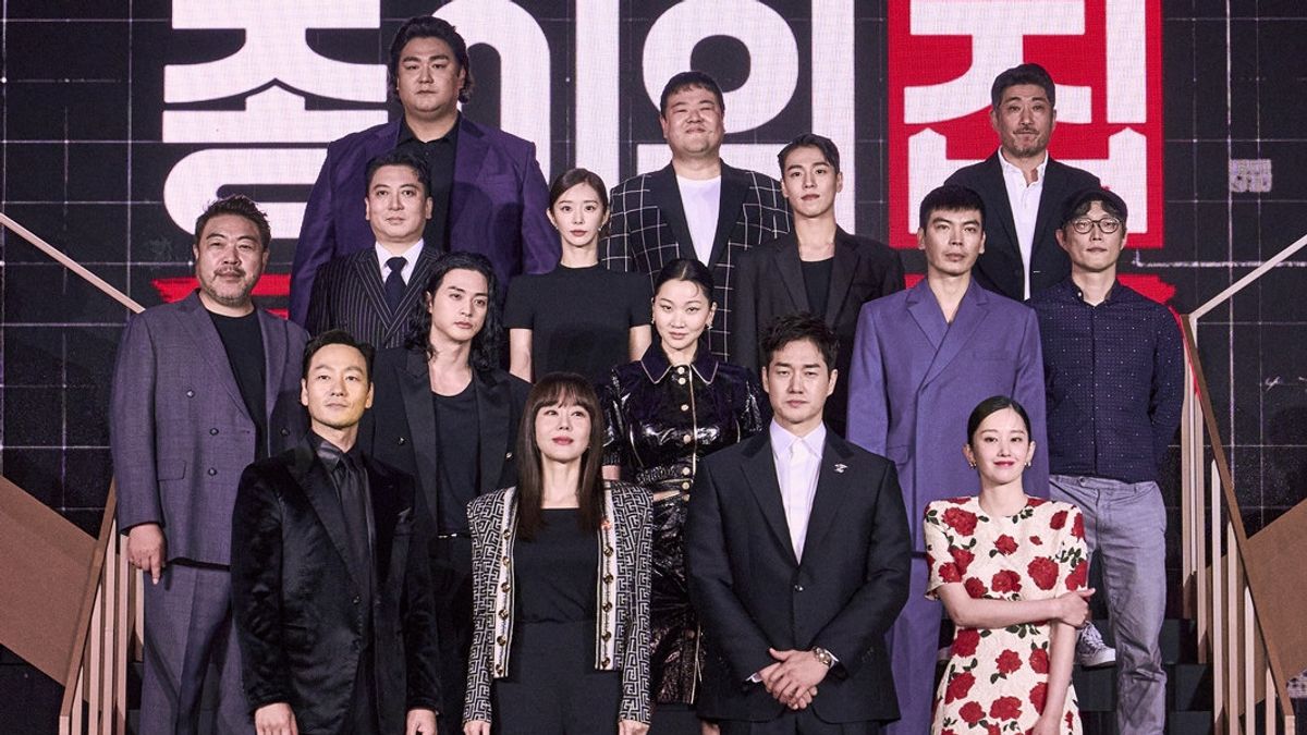 The Story Of The Director And Cast Was Stressed About Money Heist: Korea - Joint Economic Area