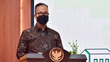 Le Ministre De L’Industrie, Agus Gumiwang, S’assure Que Les Usines Des Zones Industrielles Disciplinées Appliquent Les Protocoles Sanitaires Pendant L’urgence PPKMKM