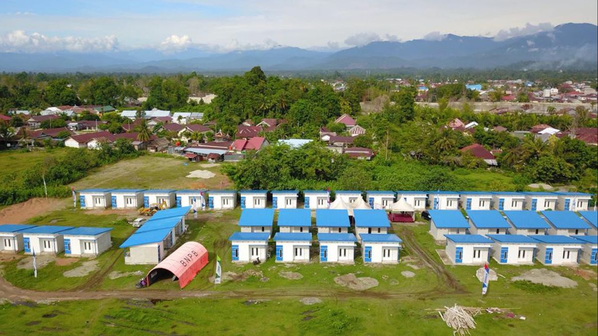 Le Gouverneur En Duo De Sulsel Prof NA Et Regent Lutra Indah Ont Remis 50 Maisons Huntap Aux Victimes De Banjir Bandang