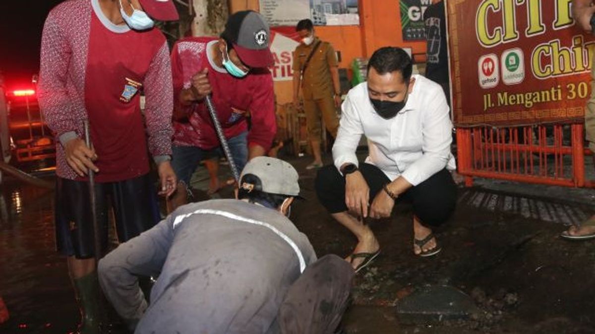 Walkot Eri Paparkan Penyebab Banjir di Kecamatan Wiyung Surabaya