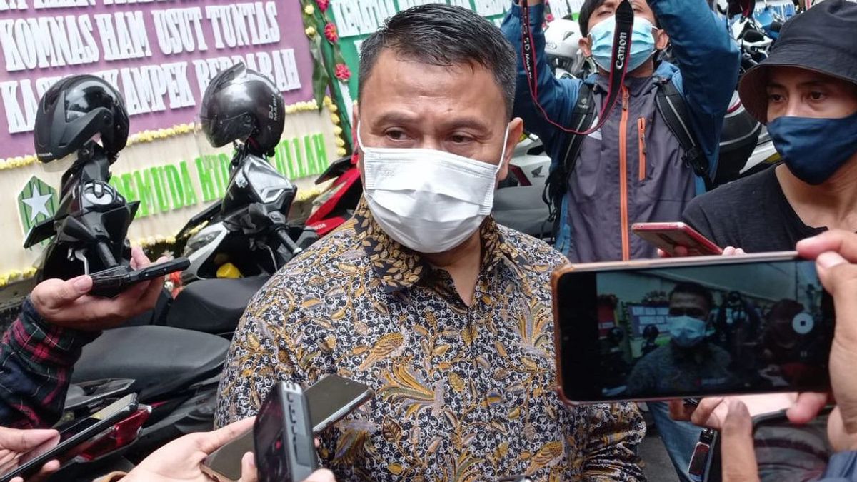 PKS Happy PDIP Criticize Jokowi And Luhut