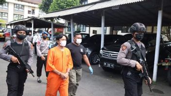 Dibantu Istrinya Kabur ke Lombok, Pria yang Cabuli Anak Tirinya Berulang Kali di Bali Ditangkap