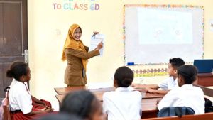 Kemendikdasmen Wajibkan Bahasa Inggris pada SD Mulai TA 2027/2028