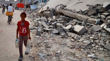 Israeli Attack Hits Aid Center In Gaza, Palestinian Civilian Death Toll Increases To 37,598