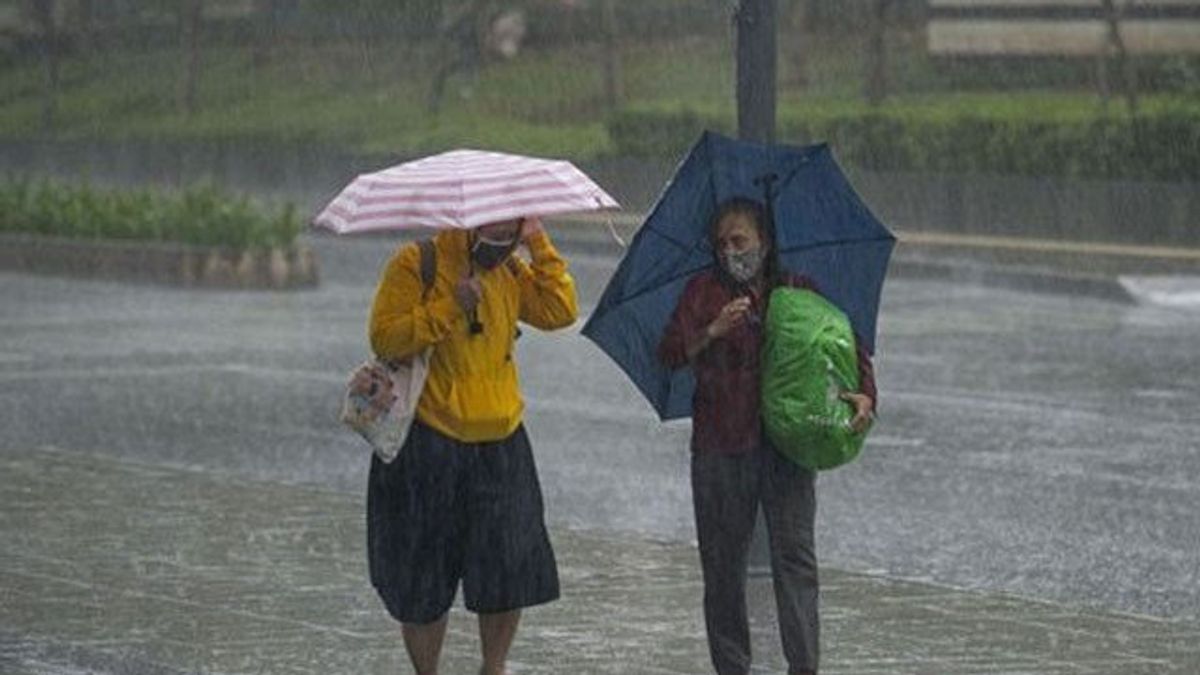 注意してください、今日の午後、すべての州で予測された大雨