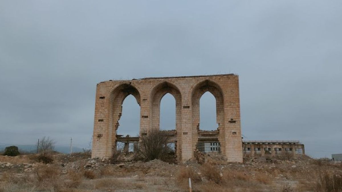 Taking A Closer Look At 'Ghost Town' Aghdam