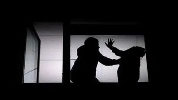 贝卡西夫妇抢劫和谋杀的肇事者不认识受害者