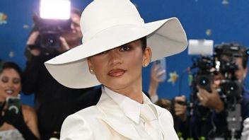 Met Gala 2025: 4 Selebriti dengan Interpretasi Fashion 'Superfine' yang Memukau