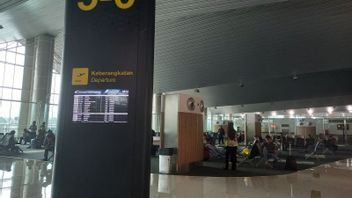 4 أيام إغلاق بسبب ثوران بركان جبل سوانج ، بعد ظهر يوم الاثنين ، عاد مطار سام راتولانجي إلى العمل