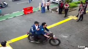 Polda Metro Jaya再次逮捕了一名学生,他在DKI雅加达市政厅门口骚乱
