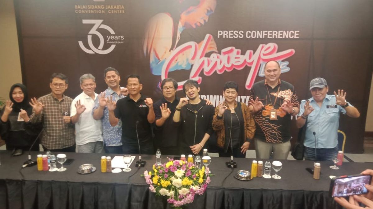 Erwin Gutawa Will Restore Chrisye's Greatness In A 30-Year JCC Concert