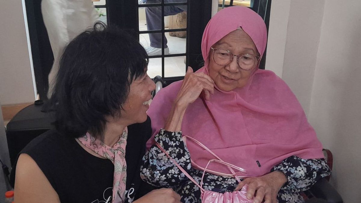 Sad News, Mother Iffet Mother Of Bimbim Slank Dies