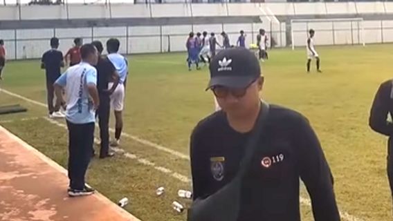 Pertandingan Sepakbola Popwilda Jabar di Stadion Merpati Depok Ricuh, Penonton Teriak Kampungan