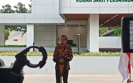 Jokowi Nilai Akan Lebih Baik jika Risma Mengundurkan Diri