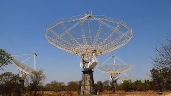 科学者は地球から90億光年の最初の無線信号をキャプチャします