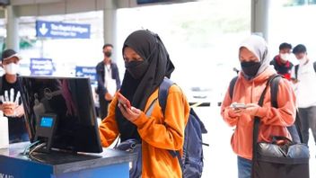 KAI Menegaskan Pelanggan Masih Wajib Pakai Masker