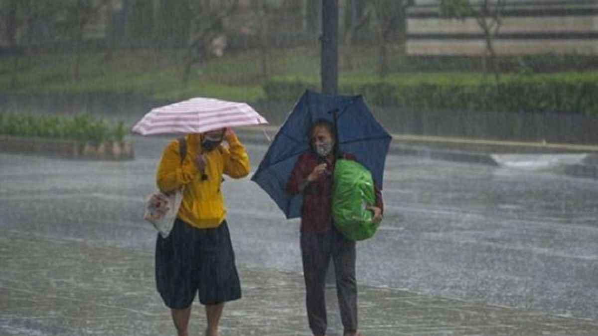天気10月27日(金)、インドネシアの主要都市のいくつかでディーラスの雨に注意してください