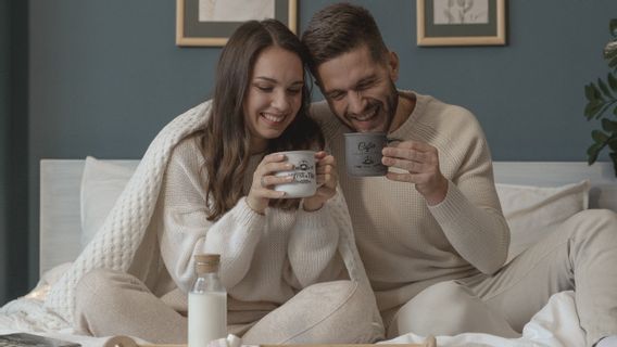 Quand Des Opinions Différentes, Des Couples Heureux Font Ces 5 Choses