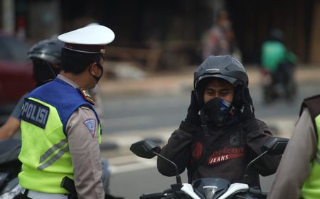 Survei: 63 Persen Masyarakat Tak Setuju Sepeda Motor Tak Boleh Boncengan saat PSBB