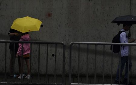 Hari Ini Jakarta Diguyur Hujan Merata, BMKG Imbau Warga Tetap Waspada  