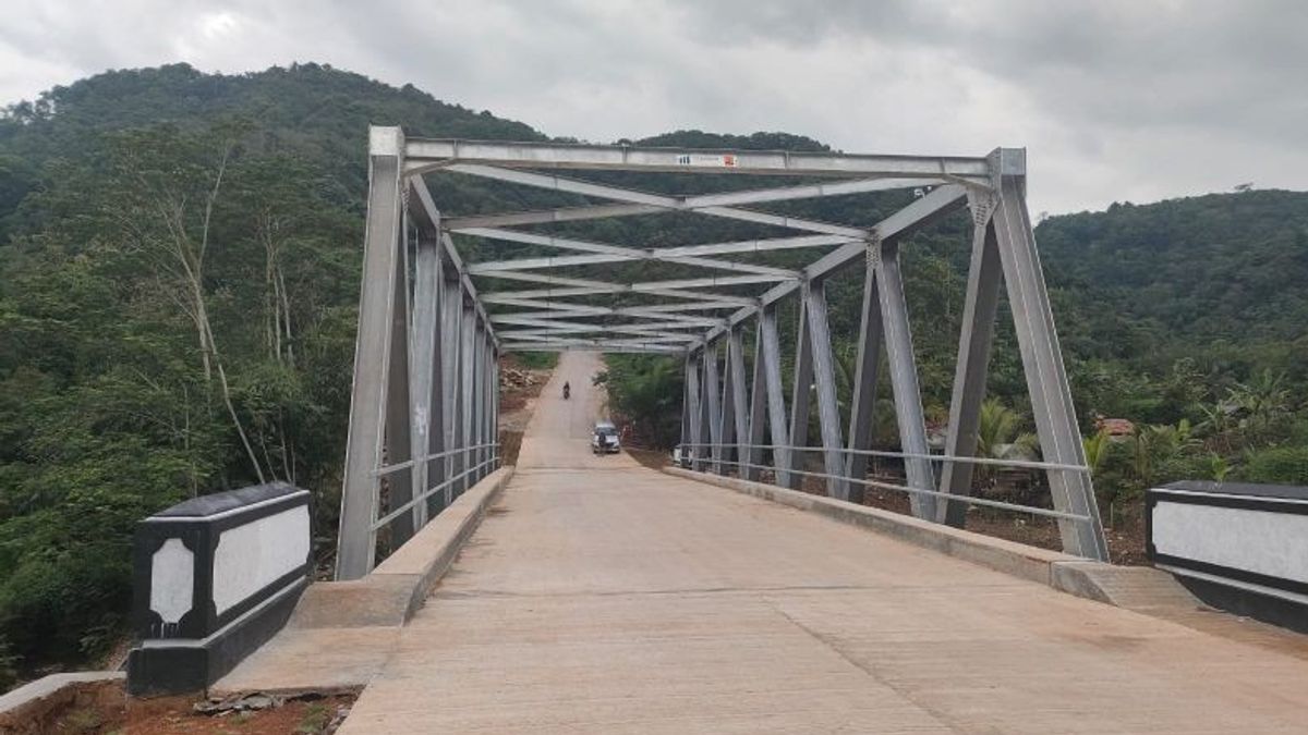 Purwakarta Regency Government Completes Construction Of The Cibayongbong Bridge That Used To Collapse