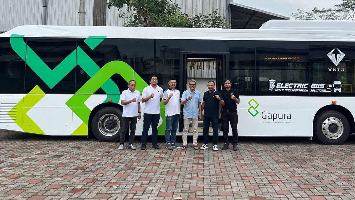 Green Steps At Soekarno-Hatta Airport, VKTR And Gapura Angkasa Launch Environmentally Friendly Electric Buses