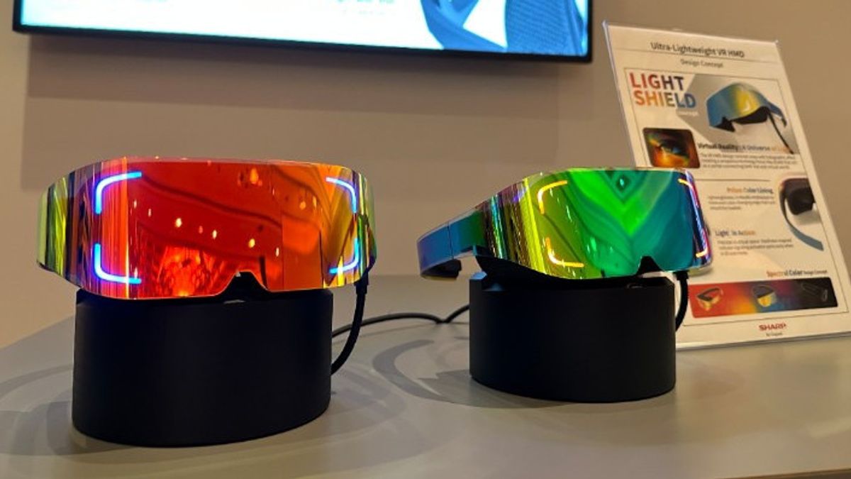 夏普开发可以连接到智能手机的新VR原型