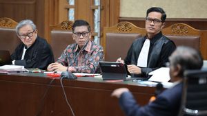  Hasto Bantah Gebrak Meja-Bentak Kader PDIP Riezky Aprilia Hingga Menangis: Hanya Menegaskan Keputusan Partai