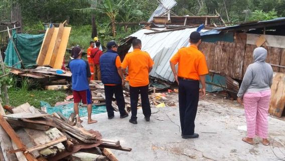 Pos Sekuriti Roboh, 2 Petugas Keamanan di Karimun Tewas