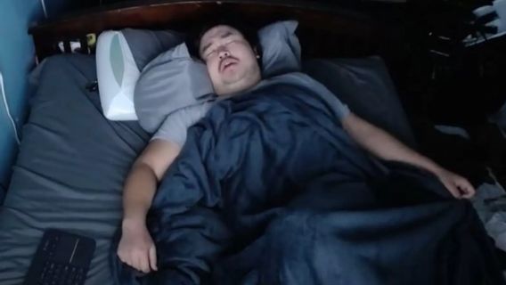 Cette Personne Fait IDR 223 Millions De Twitch Juste Pour Dormir