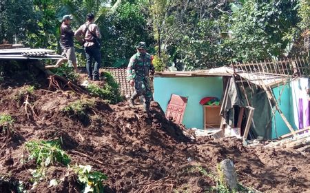 Longsor di Banyuwangi, Remaja Ditemukan Meninggal Tertutup Selimut