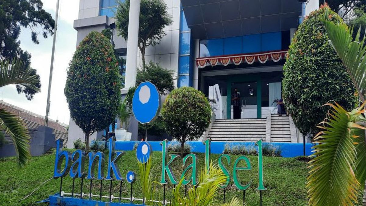 South Kalimantan Police Find A Skimming Tool At Bank Kalsel ATMs, Rp1.9 Billion Of Money Belongs To 94 Customers Lost