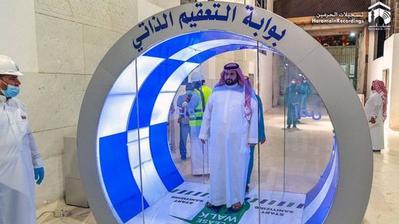 The Kingdom Of Saudi Arabia Installed Sterilization Gates At The Grand Mosque