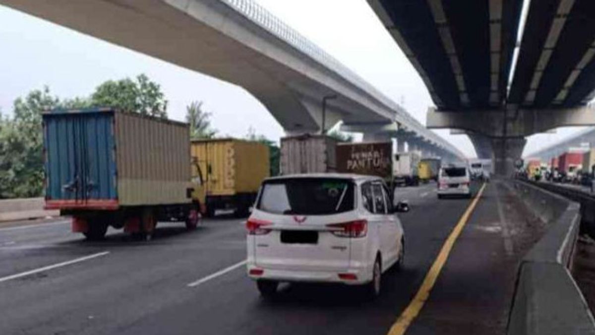 Vehicle Volume Increases, Jakarta-Cikampek Toll Road Implements Contraflow Starting KM 36-KM 70