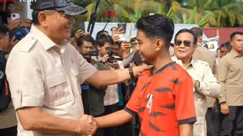 Prabowo's dialogue with high school students in Agam: I want to be a soldier, ask for the direction of the Minister of Defense and the name of the Mensesneg is wrong